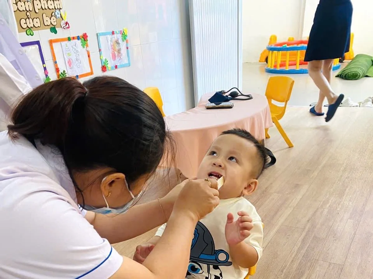 Thực Đơn Á – Âu & Y Tế Định Kỳ